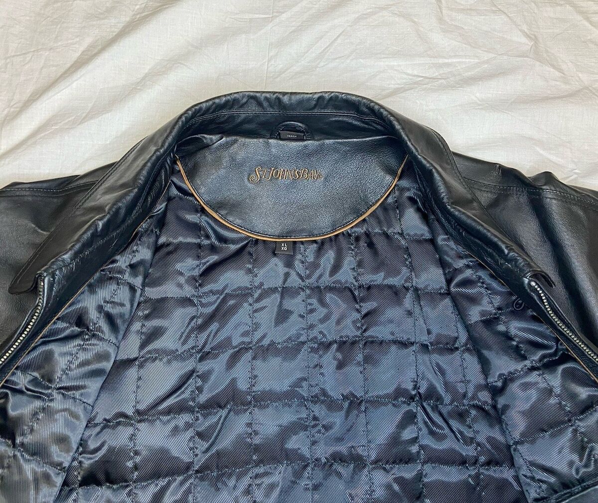 Vintage St. John's Bay Genuine Leather Bomber Jacket Mens Vintage St. John's Bay Genuine Leather Bomber Jacket Mens