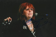 Maggie Reilly Autogramm signed 20x30 cm Bild 
