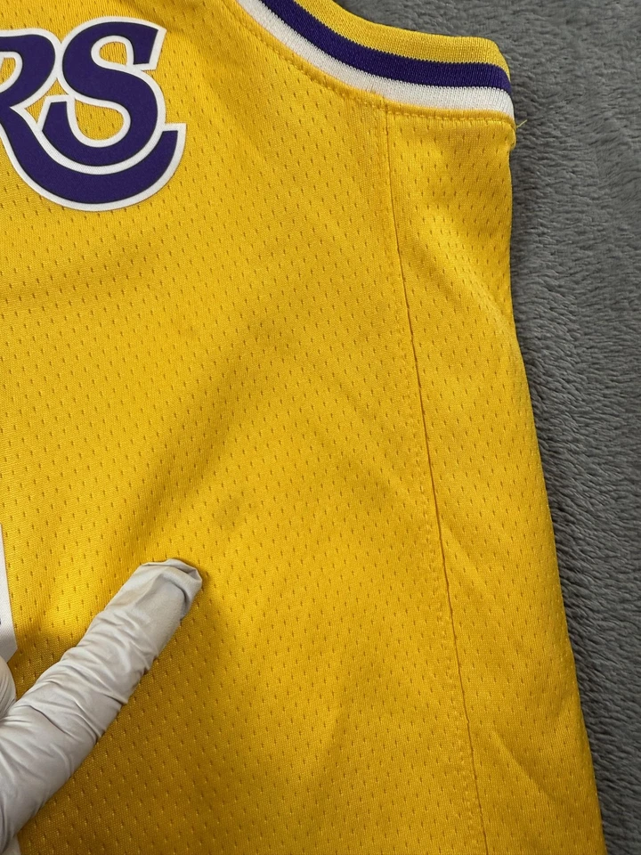 Camiseta Los Angeles Lakers juvenil pequena NBA basquete Anthony Davis Nike Swingman - Imagem 4 de 4