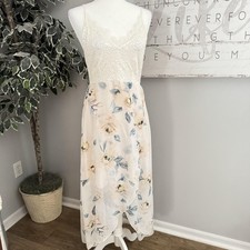 SHEIN Dress Womens Medium White Floral Lace Bodice Maxi Spaghetti Strap V Neck