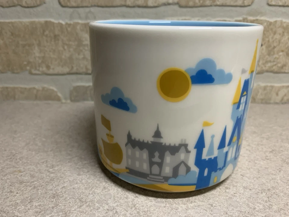 Taza de café Disney Parks Starbucks WDW Magic Kingdom You Are Here 14 OZ Foto 4 de 4