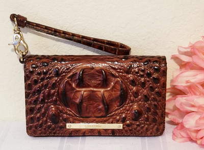 BRAHMIN DEBRA Pecan MELBOURNE GENUINE LEATHER Croc Embossed WRISTLET WALLET