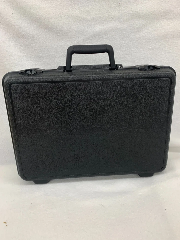 Funda Protectora Platt 607 Negra 17" X 12" X 3 1/4" Foto 2 de 4