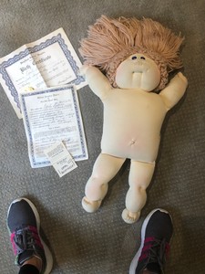 xavier roberts little people