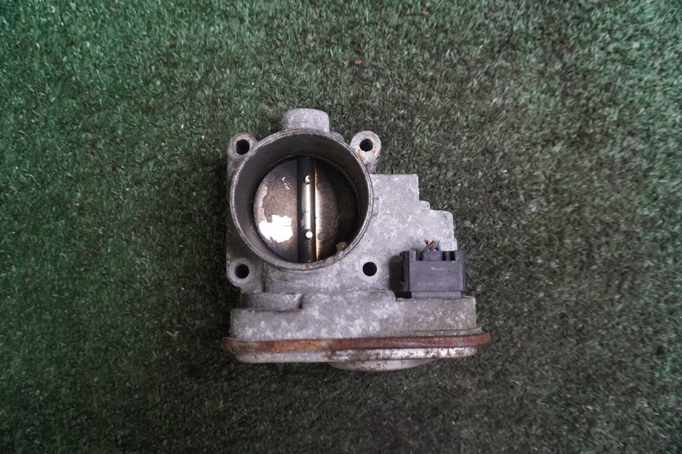 Dodge Journey 2013 carrocería del acelerador OEM 04891735AC Foto 2 de 4