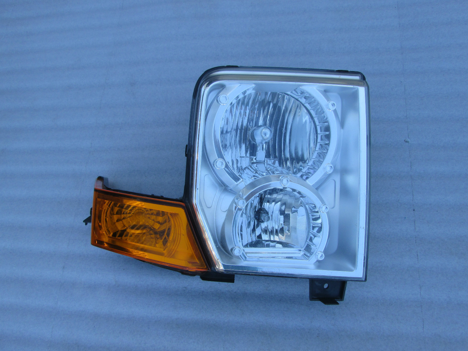 JEEP COMMANDER Headlight Front Lamp 2007 2008 2009 Factory OEM Right