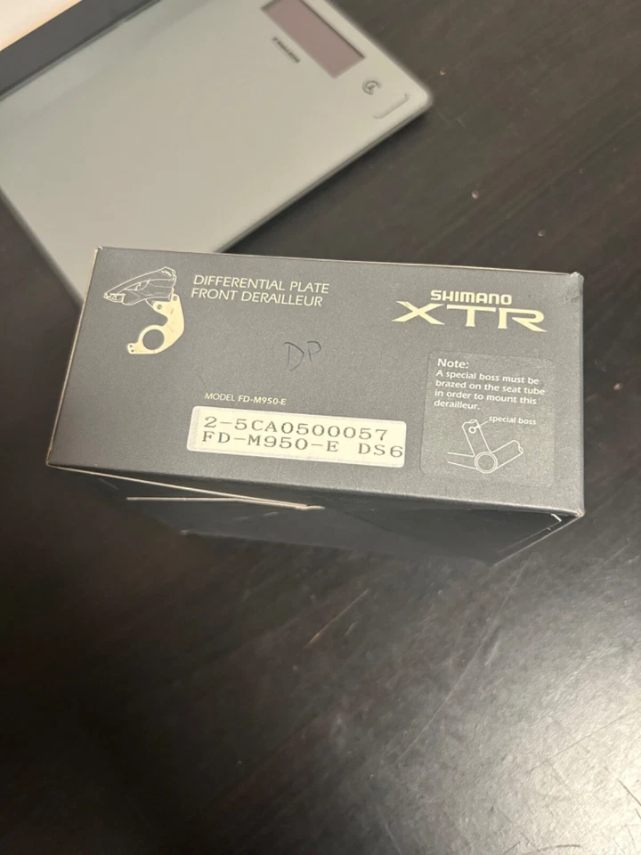 NOS Shimano XTR FD-M950 3x8s Front Derailleur MTB E-Type BB Mount Bottom Pull - Image 3 of 3
