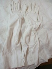 Vintage white cotton/nylon Ladies Wrist gathered Gloves