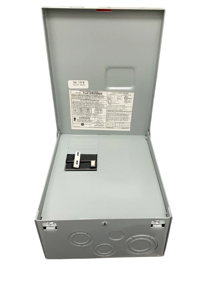 GE TL412R250GF 125 Amp NEMA 3R PowerMark Gold Main Lug Load Center - Image 2 of 3