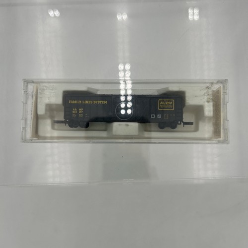 Micro Trains Z Gauge 14202 Family Lines System Rib Side Box Car Marklin Coupler - Picture 3 of 10