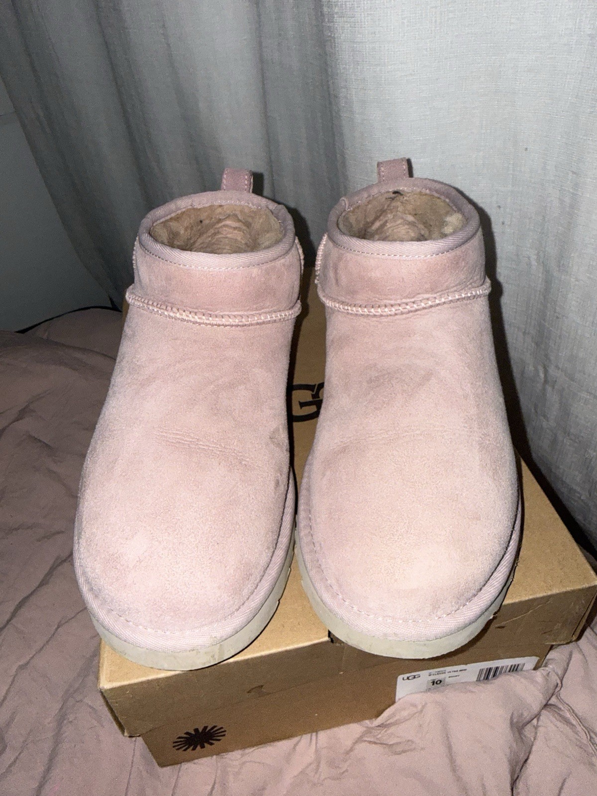 UGG - image 2