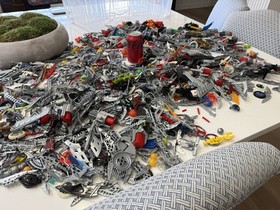 Lego Bionicle Weapons And Mask. Over 7 Pounds Of Weapons And Parts.