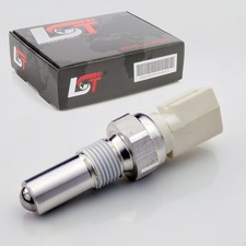 Feu arrière Mazda 121