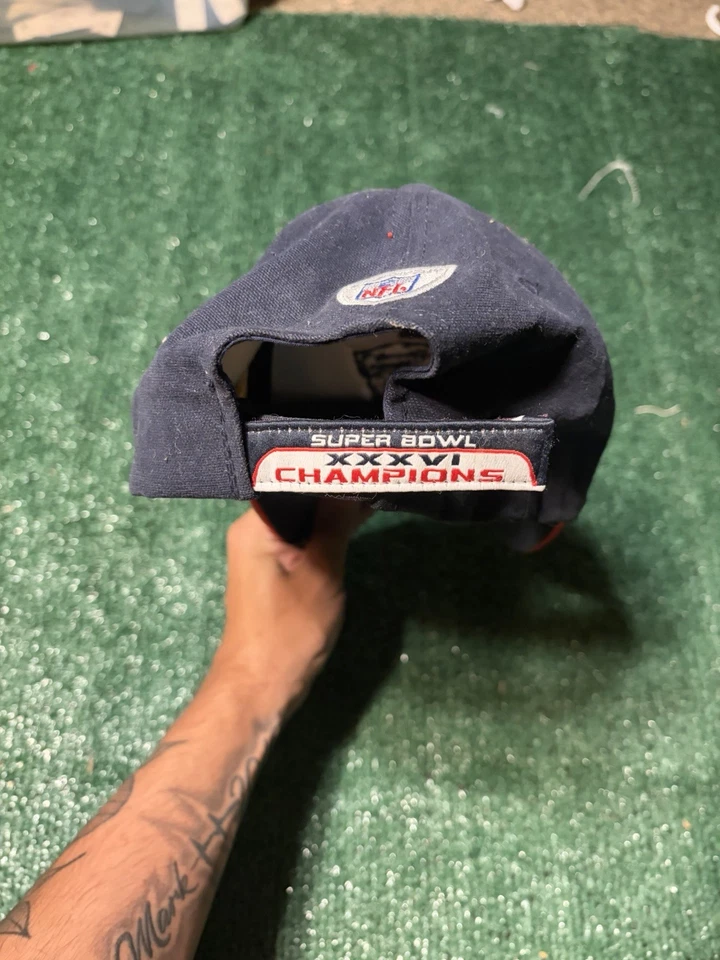 Gorra snapback vintage de los años 2000 Reebok Patriots Super Bowl Champions Foto 3 de 4