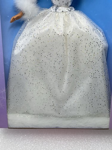 Vintage Mattel 2002 BARBIE WINTER’S REFLECTION #55684 Hispanic Doll - Picture 7 of 17