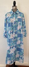 EUC Vintage MODELS COAT Housecoat Quilt Floral House Dress Muumuu Pearl Snap