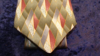 ARROW ~Burgundy~Green~Black~White~ 100% Men s Silk Tie ~ 3.75  wide ~ VGC ~