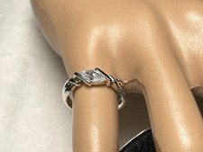 Vintage Sterling Silver 925 Ring with Clear 1CT Marquise Cut Stone Size 5.5 2.3G