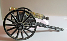 VTG GP ART 374 Miniature Cast Iron Field Cannon Made in Italy Black Gold 3"