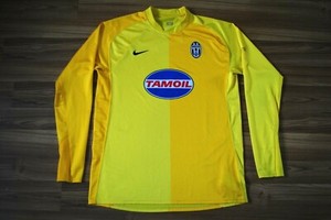 juventus yellow jersey