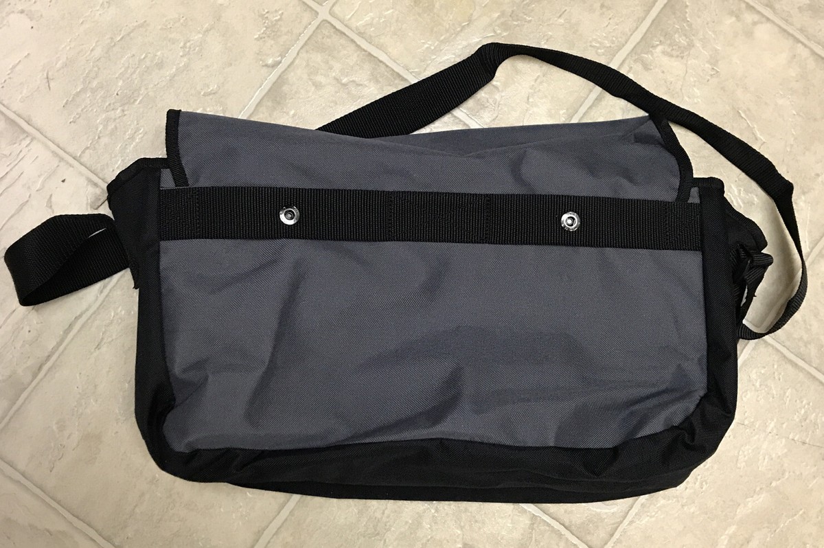THULE SWEDEN リュック Thule Sweden Nomad Storage Messenger Bag Side 16” x 7” x 11