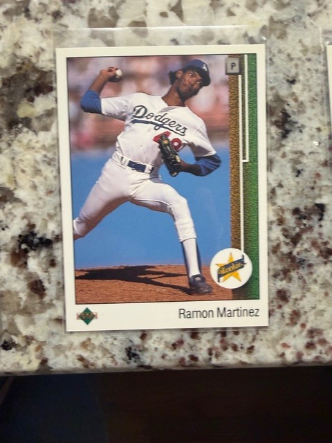 1989 UPPER DECK MLB BASEBALL ROOKIE CARD LA DODGERS RAMON MARTINEZ #18