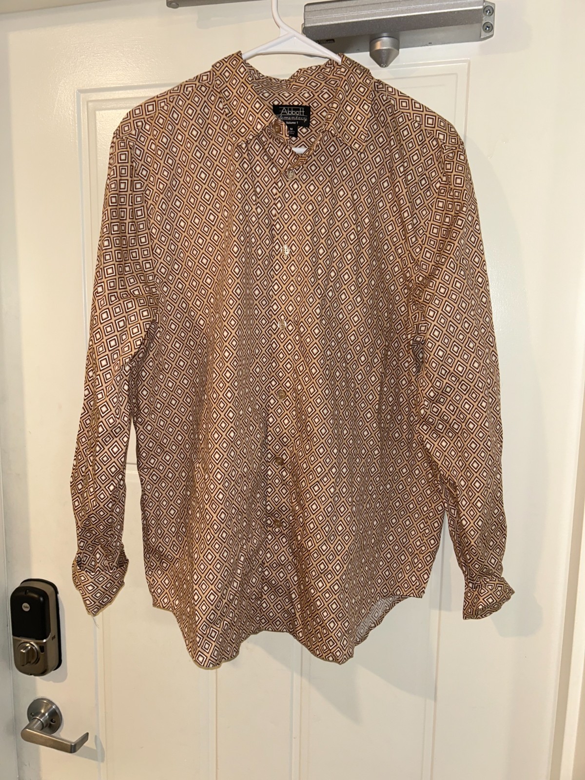 JCPenney Abbott Elementary Vol1 Patterned Button-… - image 1