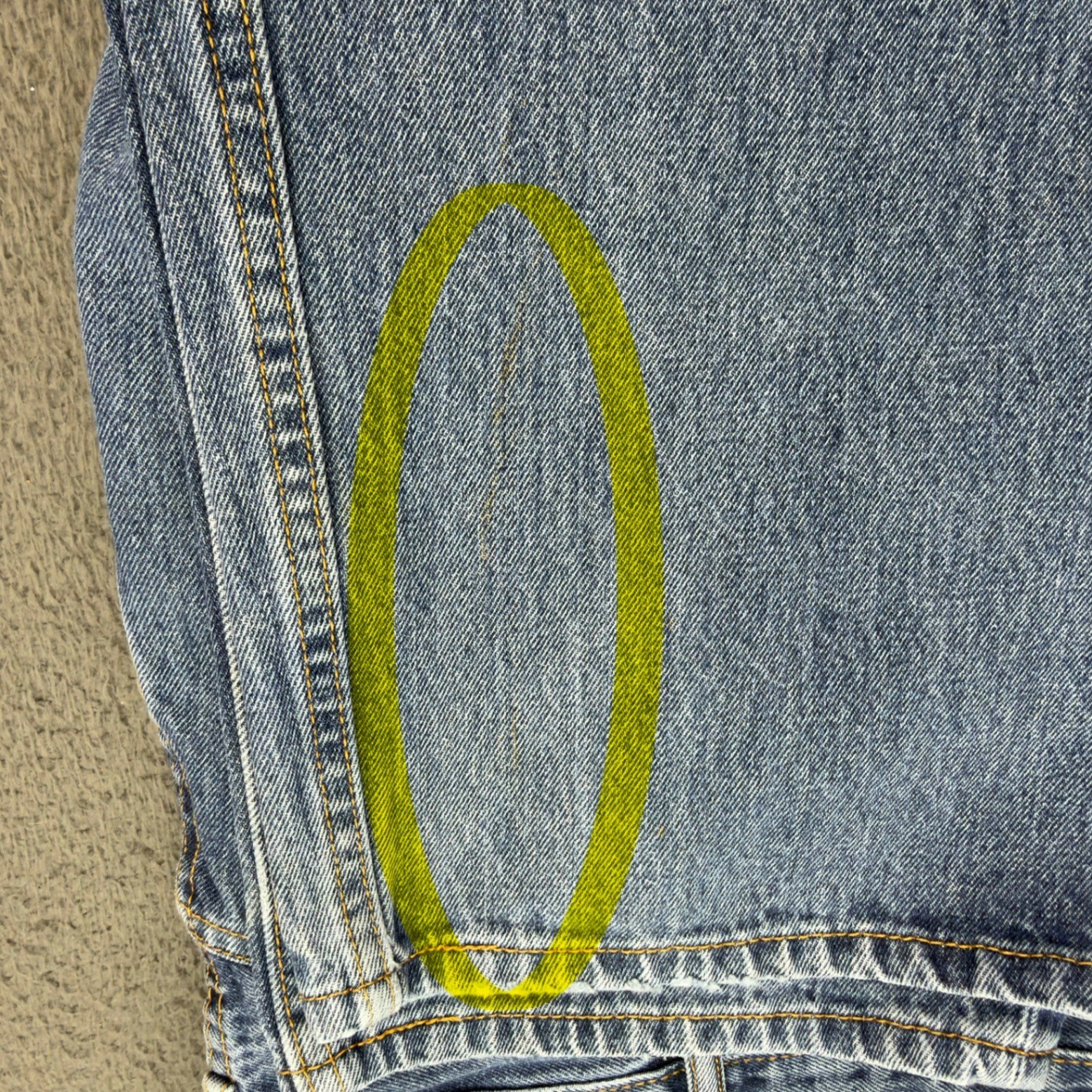 Levis 550 Relaxed Fit Mens Jeans 48x29 Medium Wash Blue Denim Big and Tall thumbnail 6