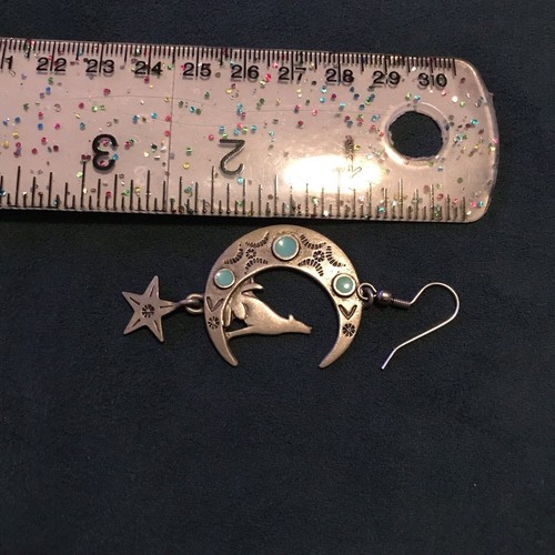 JJ Jonette Wolf Howling Earrings Crescent Moon Silver Tone Pewter Faux Turquoise - Picture 5 of 5