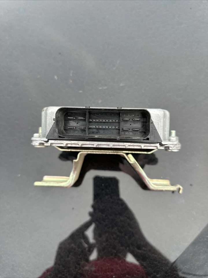 Control de válvula de motor PN 237516JB0A OEM 2020 Nissan NV3500 Foto 3 de 3