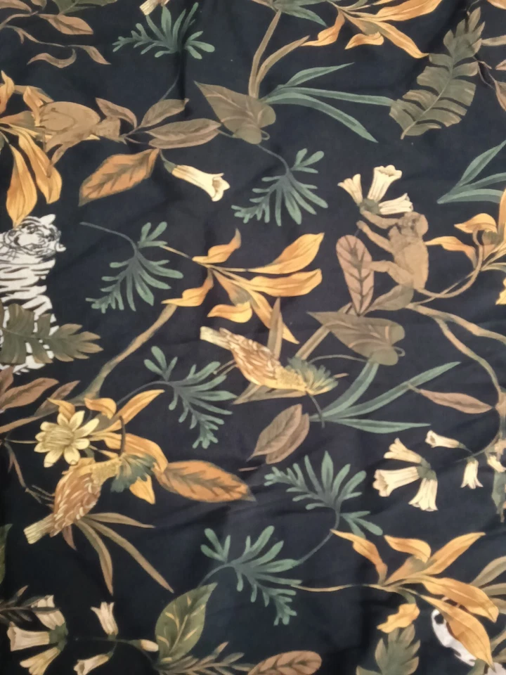 100%Viscose Rayon Digital Printed fabric yard - Image 3 of 3