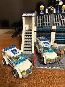 LEGO CITY: Police Station (7498)