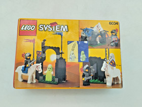 LEGO 6034 NEW Black Monarch's Ghost NEW ORIGINAL BOX MISB Classic Castle Vintage RARE