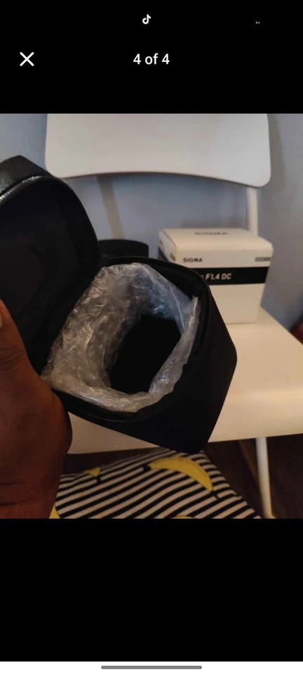 Sigma 30mm F1.4 DC Lens with Case and Hood - Image 4 of 4