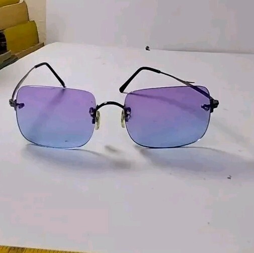 NINE WEST Rimless Rectangular Gradient Sunglasses… - image 2