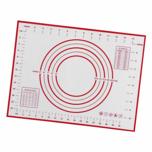 Piatti da tavola e portata neri