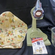 Sunbeam Vista Deluxe Mixmaster Mixer With Dough Hooks 1983