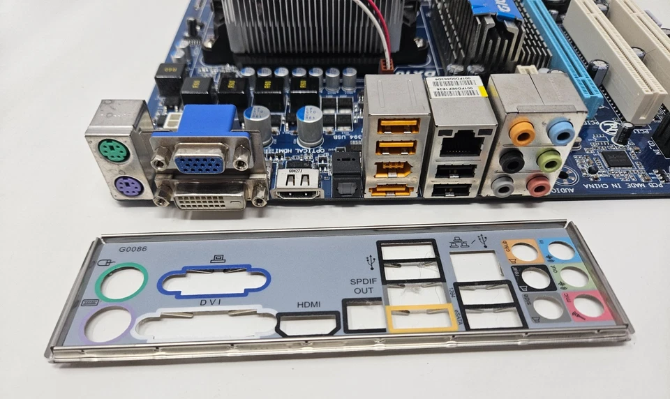 Gigabyte GA-MA78GM-US2H Motherboard w/ AMD Phenom 9500 @ 2.2GHz, 2GB Memory - Image 2 of 4