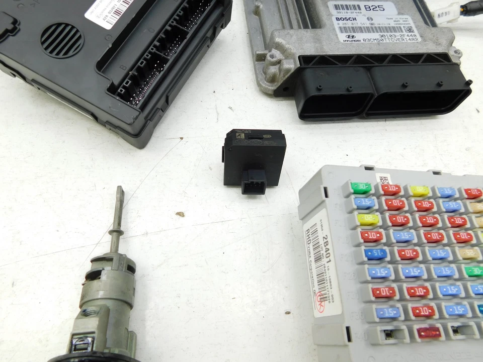 HYUNDAI SANTA FE MK2 2.2 DIESEL AUTO ENGINE ECU KIT SET 39103-2F440 '2009-12 - Image 4 of 4