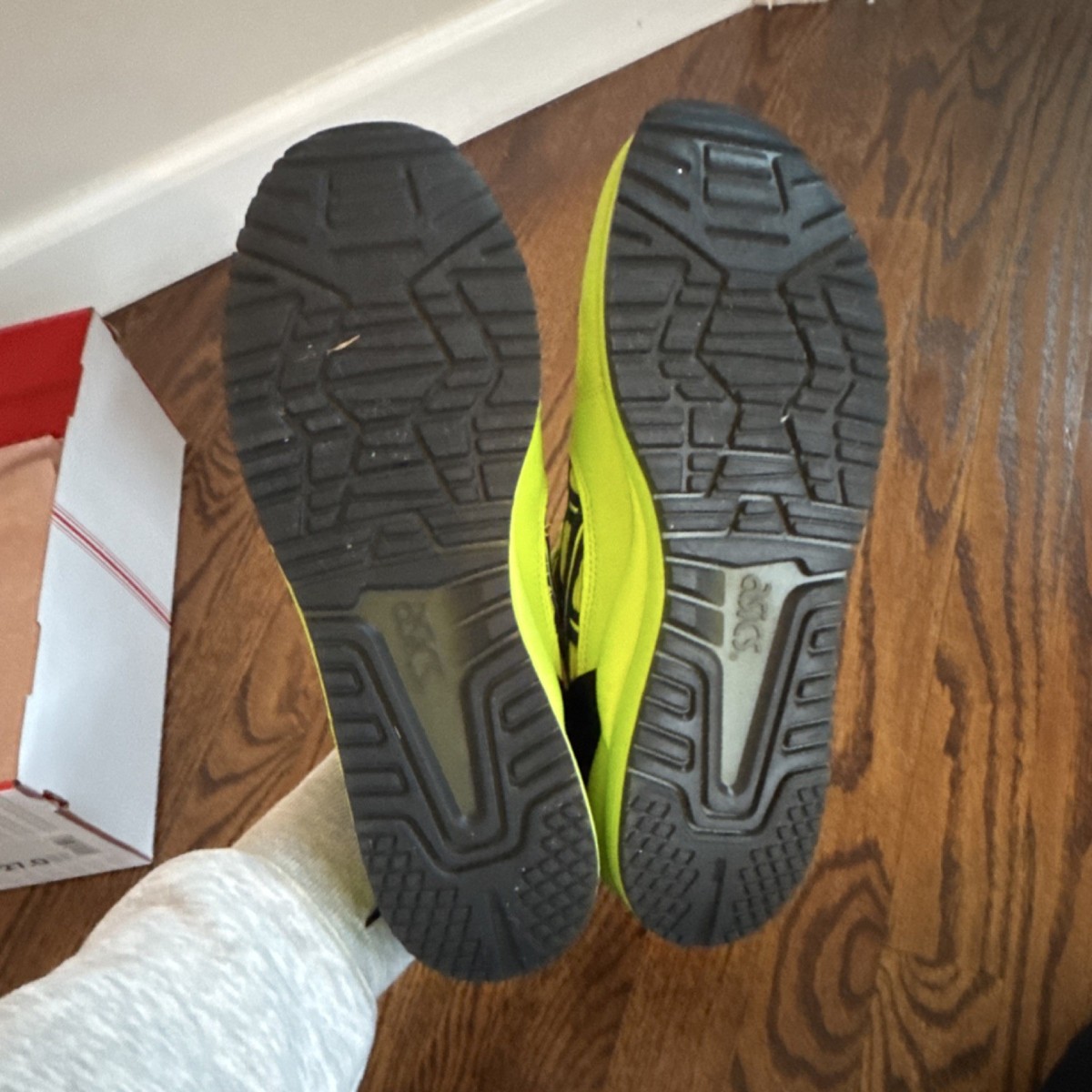 ASICS Gel Lyte III‎ Running Sneakers Men Size 8.5 (Woman 9) 1201A052 Lime Zest ASICS 1201A568.100 Awake NY x Gel Lyte III Mens Running Shoe  main image 4