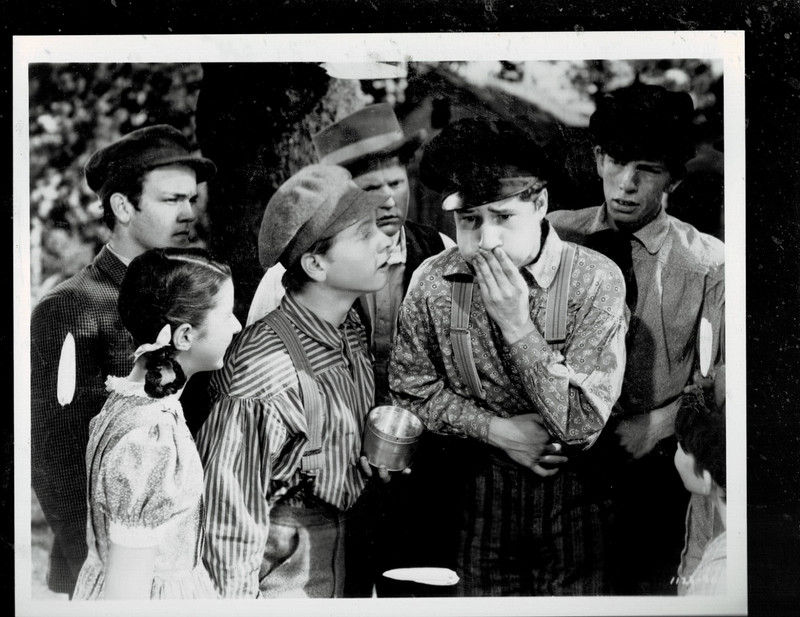 SUPER RARE!! 8X10 1950s ORIGINAL VIRGINIA WEIDLER AND YOUNG MEN