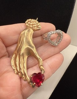 10k Gold SCRAP REPAIR Jewelry Lot Ring & Vintage Hand Holding Heart 6.5 Gr