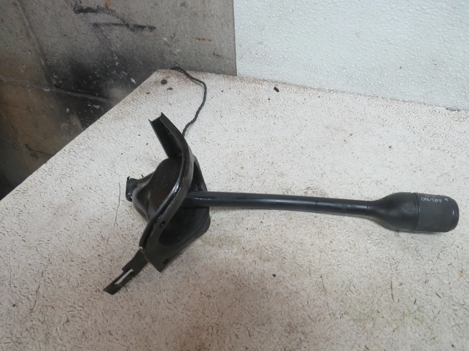 2000 Ford Explorer Overdrive  Shifter - Image 2 of 4