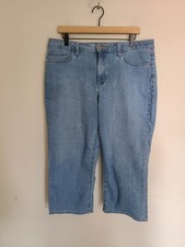 RC1 Riders By Lee Mid Rise Women's Capri Jeans Medium Wash Blue Size 14