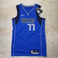 NEW Luka Don i 77 Dallas Mavericks Nike Swingman Jersey Icon Edition Sz SM
