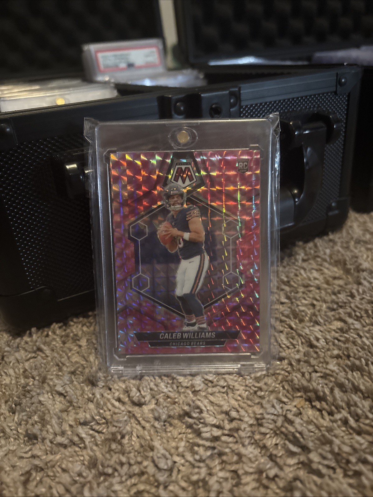 2024 Panini Mosaic - Rookies Caleb Williams #301 Camo Pink Mosaic Prizm (RC)