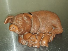 Vintage Red Mill Mfg Handcrafted Hog Pig Nursing Piglets Figurine Hogstead 1992 