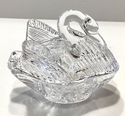 24% Lead Crystal Nesting Swan Trinket Jewelry Box With Lid Has Original Sticker