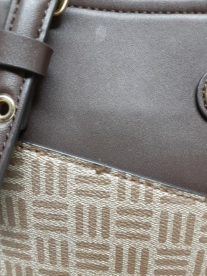 Cartera y billetera Anne Klein  Foto 3 de 4