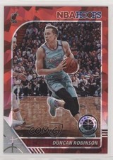 2019 Panini NBA Hoops Premium Stock Red Cracked Ice Prizm Duncan Robinson 07sf